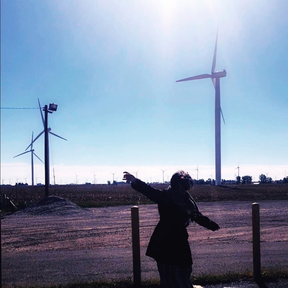 Meet your Posher, Amber - Picture 3 of 8